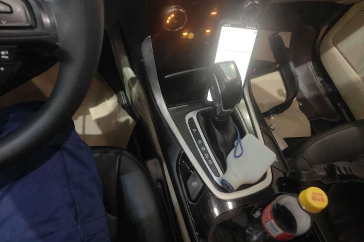 Used Ford Edge 2015 2.0T GTDi Two-Wheel-Drive Elite Edition