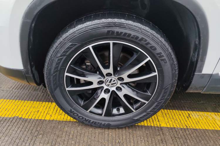 Used Volkswagen Tiguan 2015 1.8TSI Automatic Two-Wheel Drive Luxury Model