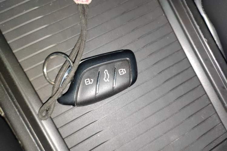 Used MG 4 EV 2023 415 km Range Sea-Faring Champion Edition
