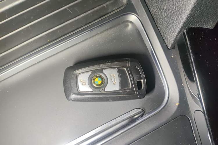 Used BMW 3 Series 2017 320Li Fashion Model
