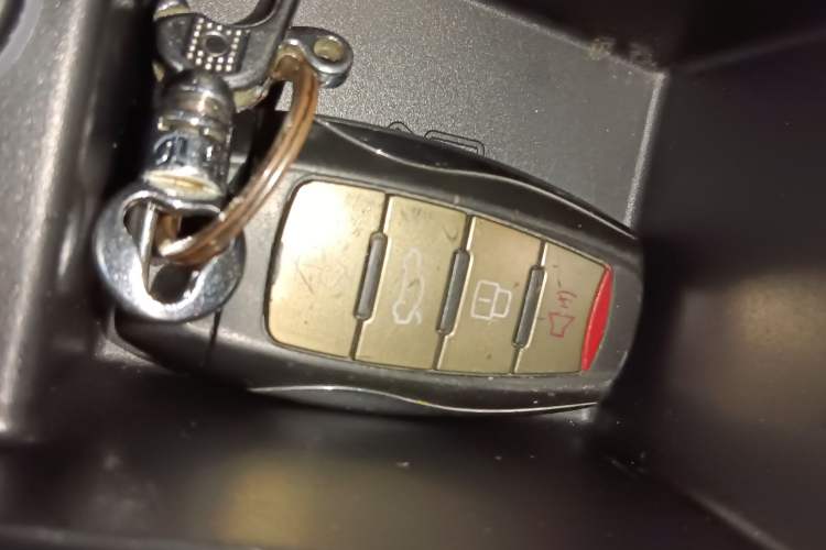 Used Haval H8 2015 2.0T Two-Wheel-Drive Elite Version