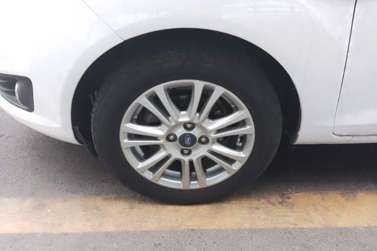 Used Ford Fiesta 2013 Sedan 1.5L Automatic Fashion Edition