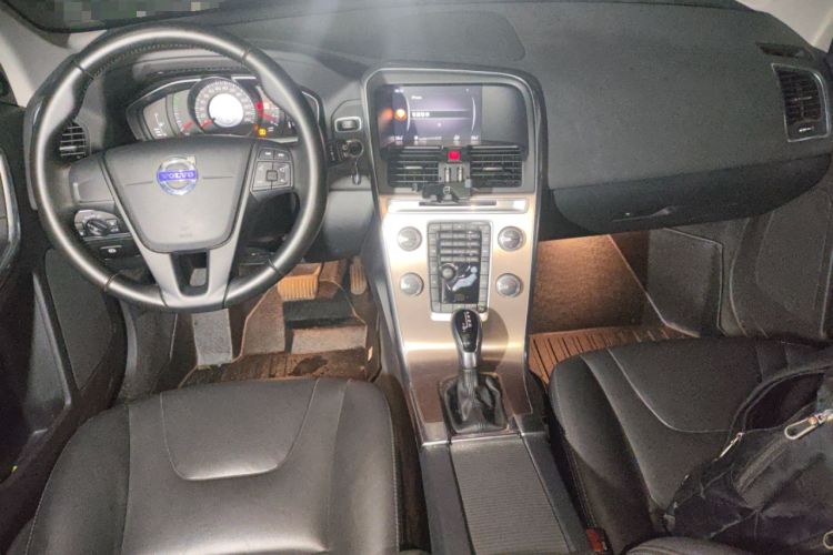 Used Volvo XC60 2017 T5 Smart Upgrade Edition
