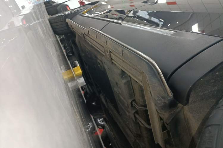 Used Buick Envision 2022 Encore S 652T Two-Wheel-Drive Luxury Model
