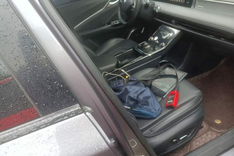 Used NETA U 2022 Zhi 400 Lithium-Nickel-Manganese-Cobalt Energy System