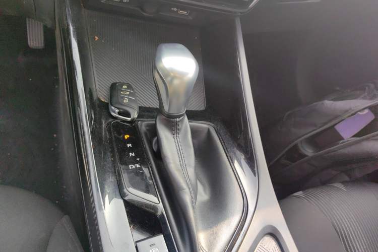 Used Roewe i5 2021 1.5L CVT Platinum Edition
