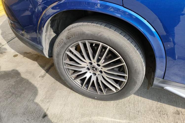 Used Mercedes-Benz GLC 2023 GLC 300 L 4MATIC Dynamic 7-Seater
