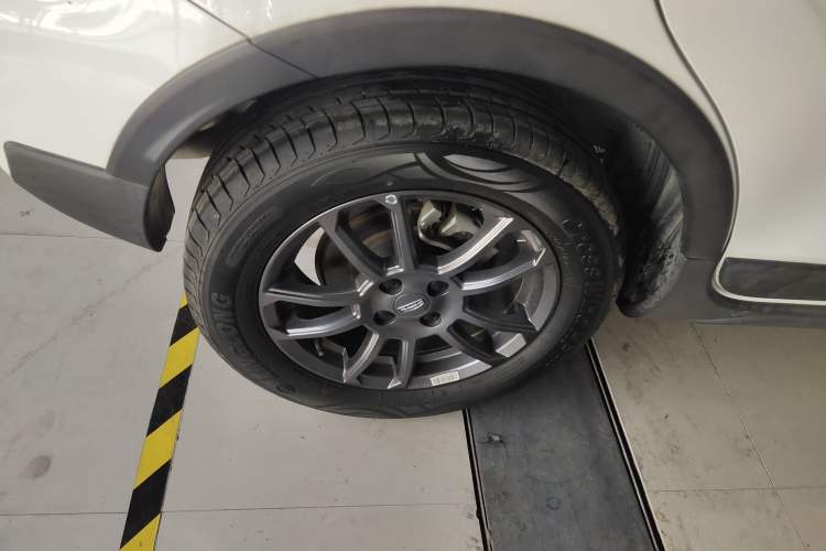 Used Geely Auto Vision X3 2021 PRO 1.5L CVT Deluxe Model