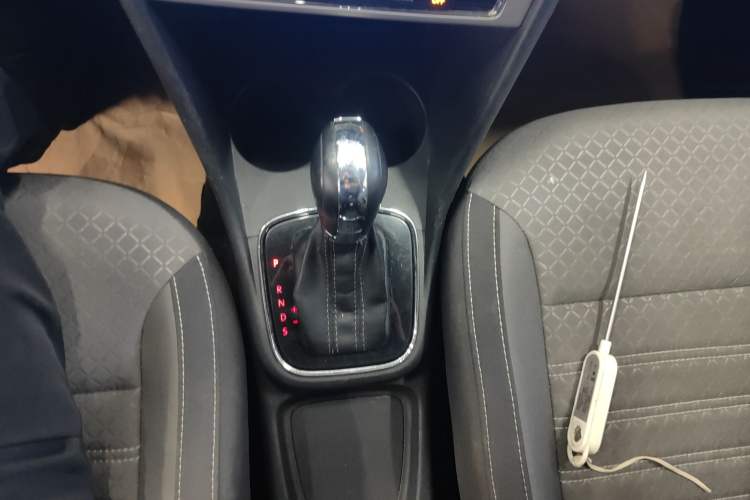 Used Volkswagen Polo 2018 1.5L Cross Polo Automatic