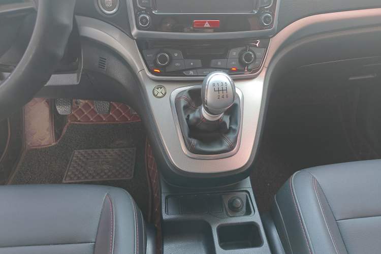 Used Haval M6 2019 1.5T Manual Two-Wheel Drive Elite Version China VI Standard
