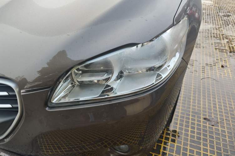 Used Peugeot 301 2014 1.6L Manual Comfort Edition
