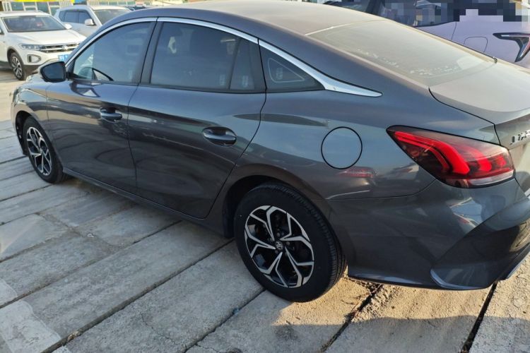 Used MG 5 2021 180 DVVT CVT Youth Luxury Edition
