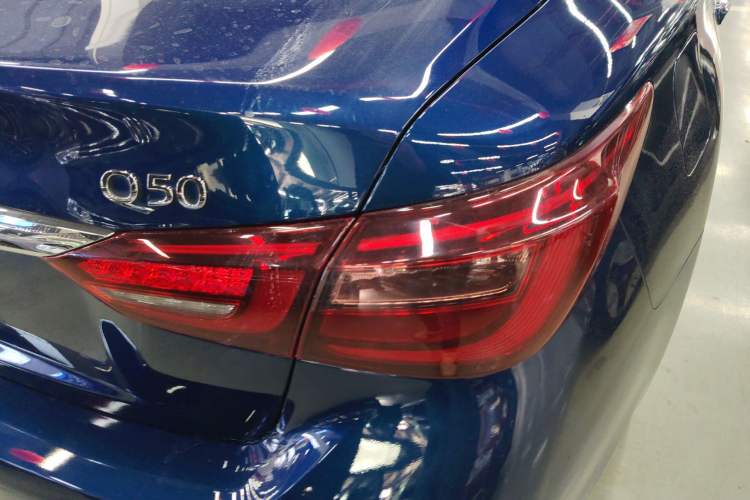 Used Infiniti Q50L 2018 2.0T Enjoyment Edition China V standard
