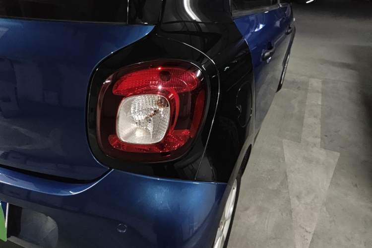 Used  forfour 2018 1.0L 52 kW Dynamic Edition