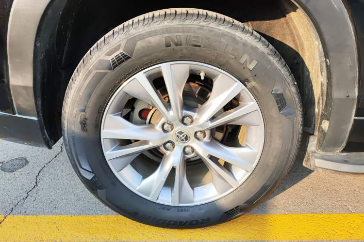 Used Toyota Highlander 2015 2.0T Four-Wheel Drive Elite Edition 7-Seater