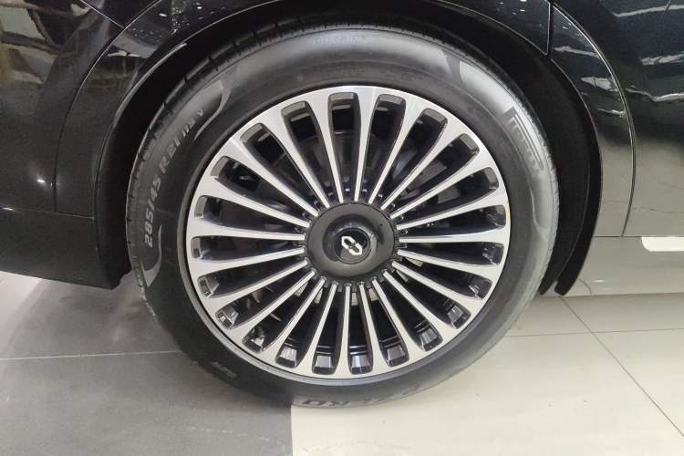 Used Hima AITO M9 2024 Range-Extended Ultra Version 42 kWh 6-Seater Model
