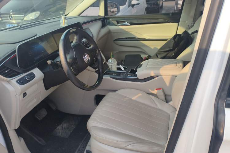 Used Buick GL8 2023 ES Lu Zun Comfort Model
