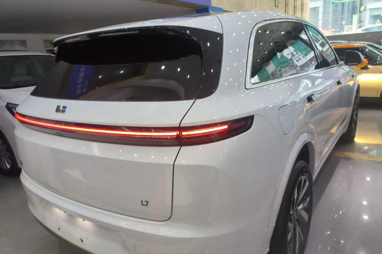 Used Li Auto L7 2023 Pro Model
