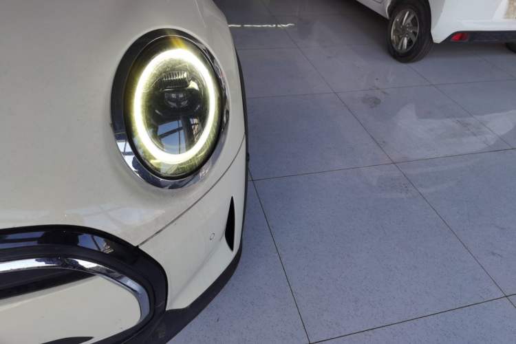 Used  MINI 2022 1.5T COOPER Classic Edition Five-Door Version
