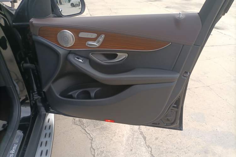 Used Mercedes-Benz GLC 2021 GLC 300 L 4MATIC Dynamic Model
