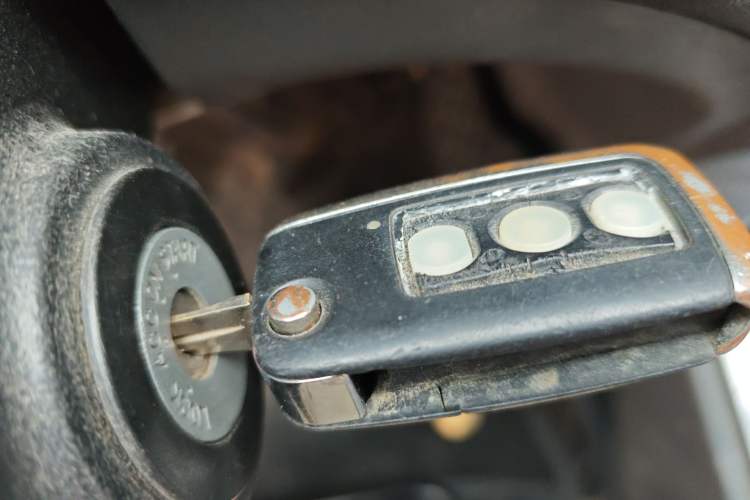 Used  Beijing BW007 2015 2.0L two-wheel drive Comfort version
