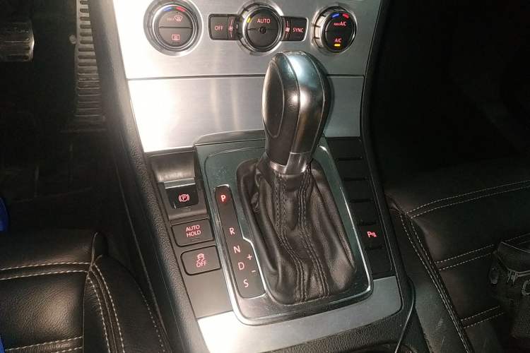 Used Volkswagen FAW-Volkswagen CC 2016 1.8TSI Prestige Model