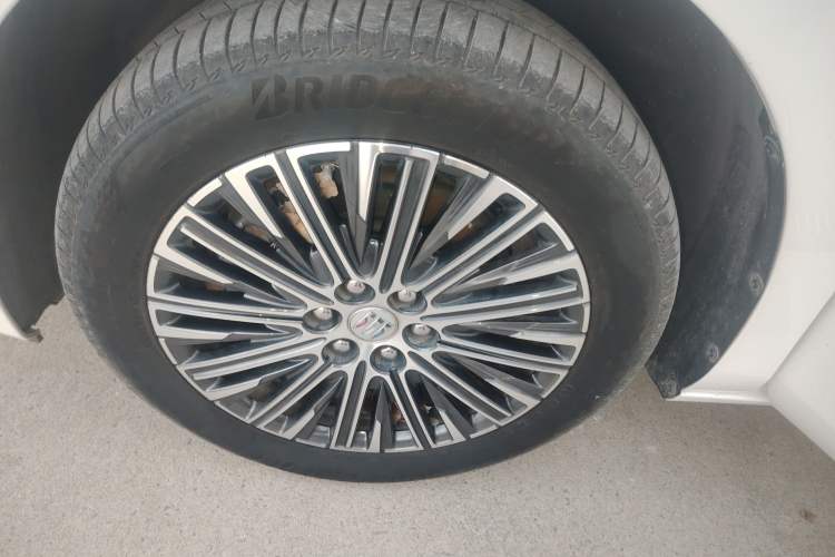 Used Buick GL8 New Energy 2024 Lu Zun Luxury Edition 7-Seater
