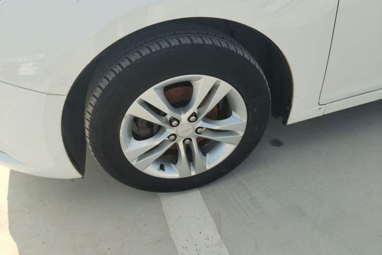 Used Chevrolet Cruze 2015 1.5L Classic SE MT
