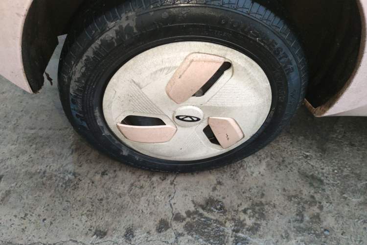 Used Chery QQ Ice Cream 2022 170km Sundae Phosphate Lithium-Ion