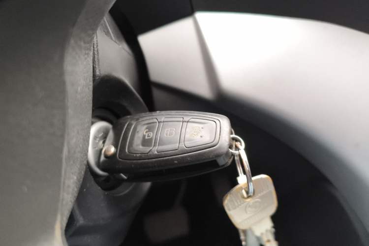 Used Ford Kuga 2015 1.5L GTDi Two-Wheel-Drive Comfort Model
