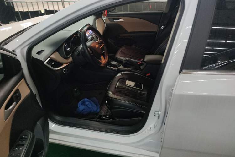 Used Chevrolet Monza 2022 320 Automatic Enjoyment Sunroof Version
