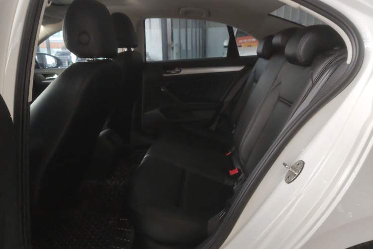 Used Volkswagen Lamando 2019 230TSI DSG Vision Edition China VI Standard
