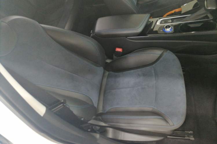 Used Buick Velite 6 2020 Plug-in Hybrid Connected Smart Edition
