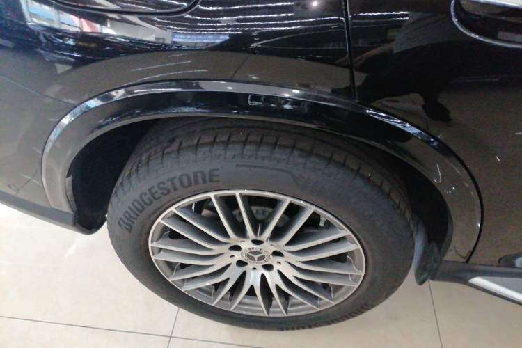 Used Mercedes-Benz GLC 2023 GLC 300 L 4MATIC Dynamic Edition 5-seater
