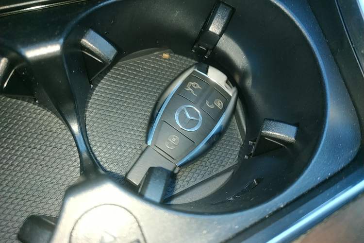 Used Mercedes-Benz GLC 2016 GLC 300 4MATIC Dynamic Model