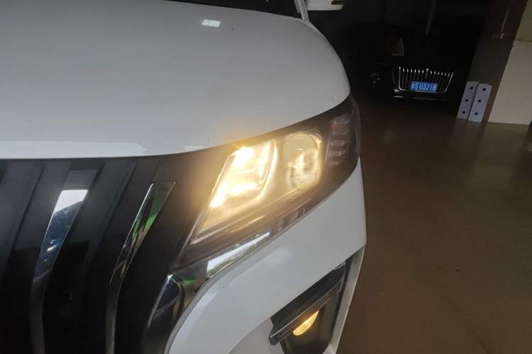 Used  Ruisheng Ace M7 2023 2.0L Automatic Long Wheelbase Business Version 9 Seats
