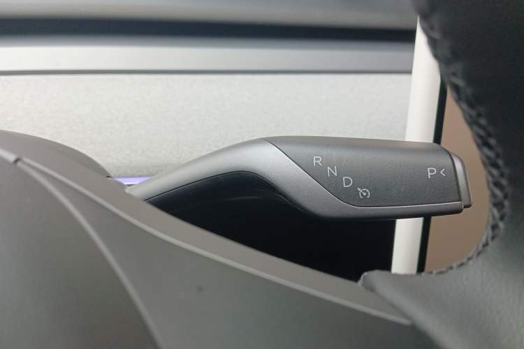 Used Tesla Model Y 2024 Rear-Wheel-Drive Version
