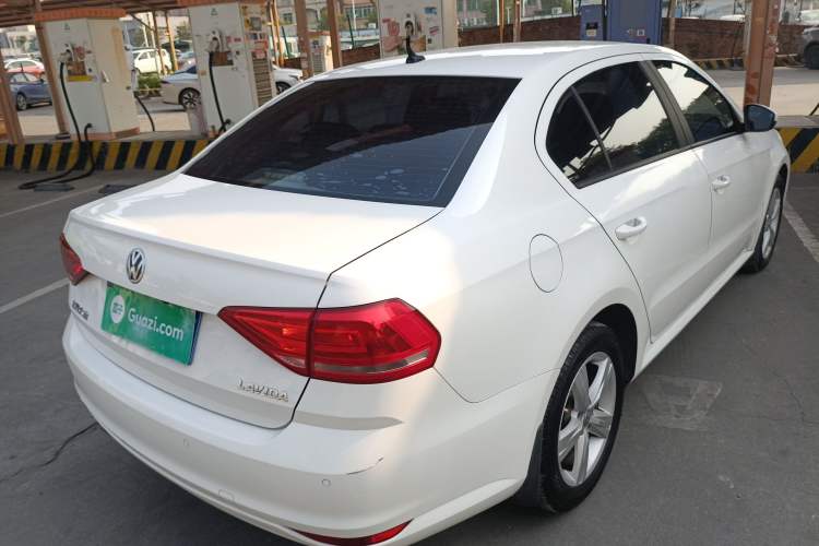 Used Volkswagen Lavida 2017 1.6L Automatic Fashion Edition
