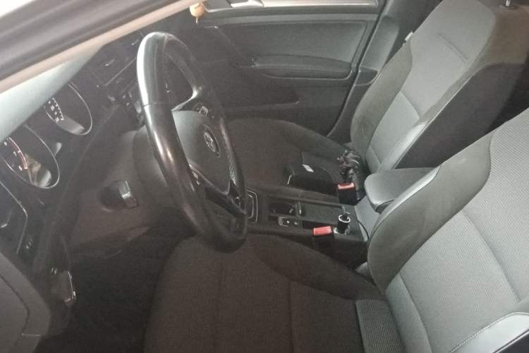 Used Volkswagen Golf 2018 1.6L Automatic Comfort Model
