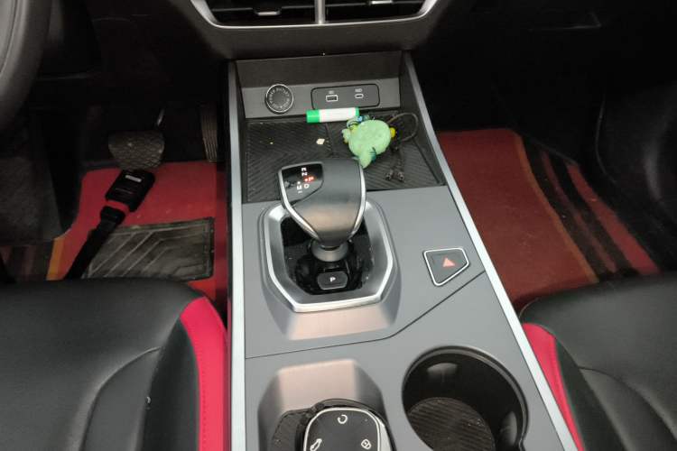 Used JETOUR Dashing 2024 1.5T DCT Longteng Edition PRO
