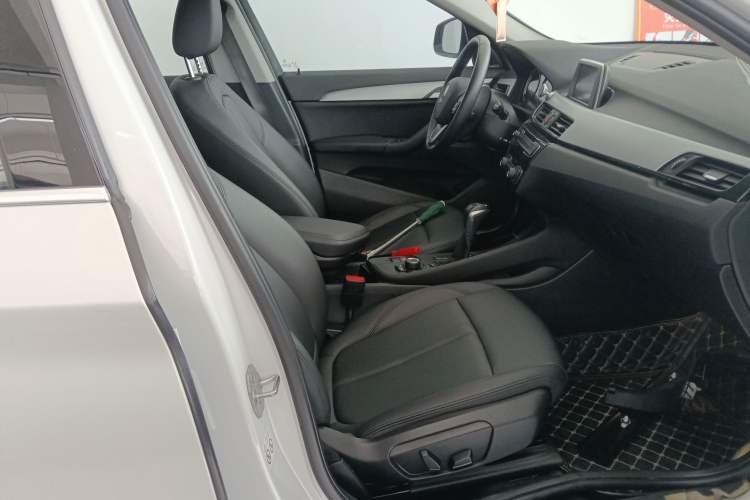 Used BMW X1 2019 sDrive20Li Leading Model
