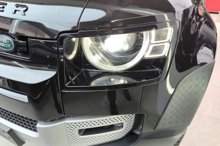 Used Land Rover Defender 2022 110 P400 Dark Edition