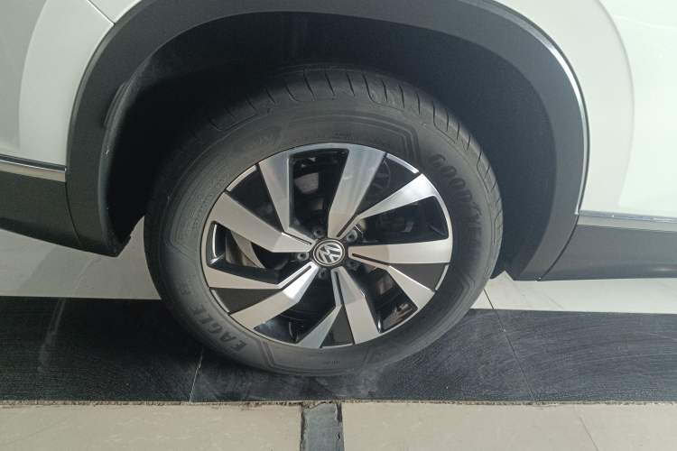 Used Volkswagen Tayron 2019 330TSI Two-Wheel Drive Luxury Model China VI Standard
