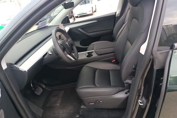 Used Tesla Model Y 2024 Rear-Wheel-Drive Version