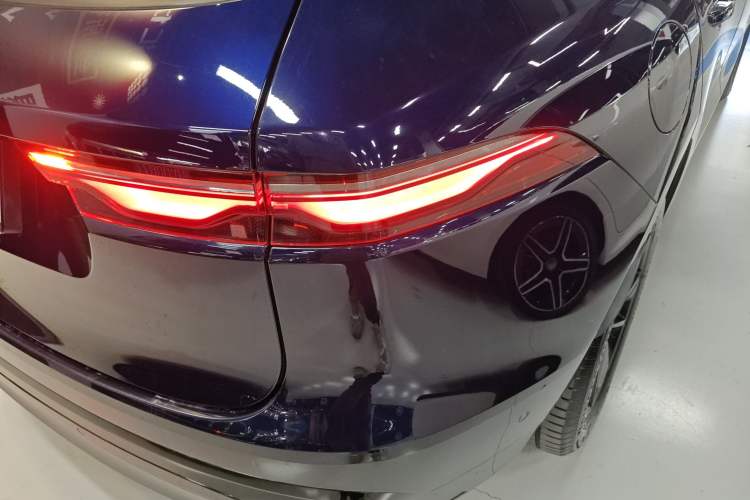 Used Jaguar F-PACE 2021 250 PS R-Dynamic SE
