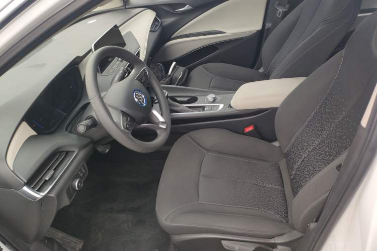 Used Buick Velite 6 2022 Plug-in Hybrid Connected Fashion Model
