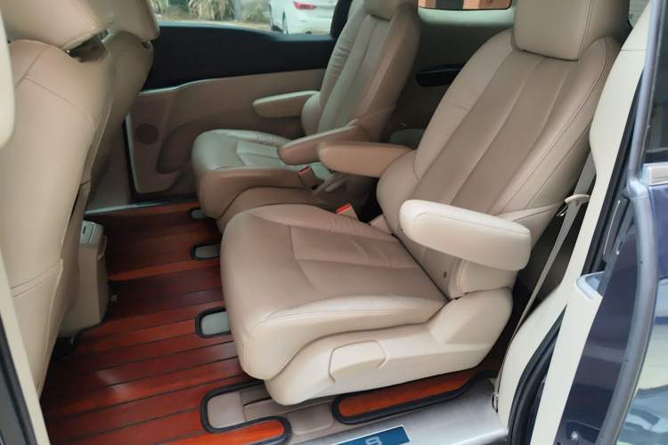 Used Buick GL8 2014 3.0L GT Luxury Business Haoya Edition
