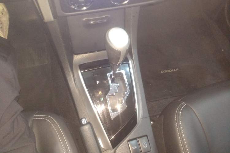 Used Toyota Corolla 2017 Revised Version 1.2T S-CVT GL-i
