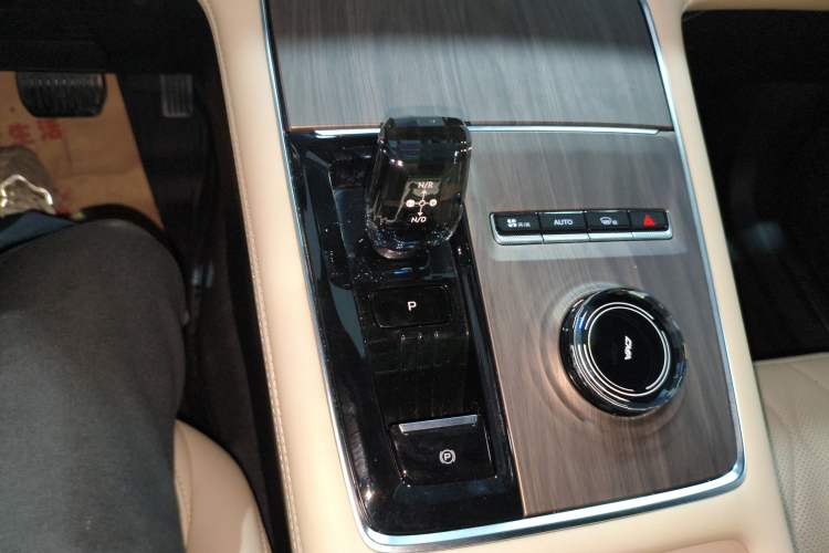 Used Geely Auto Monjaro L 2025 Dongfang Yao 2.0TD Automatic Lanxing Edition