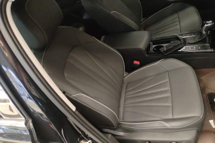 Used Volkswagen Passat 2024 380TSI Dragon Edition
